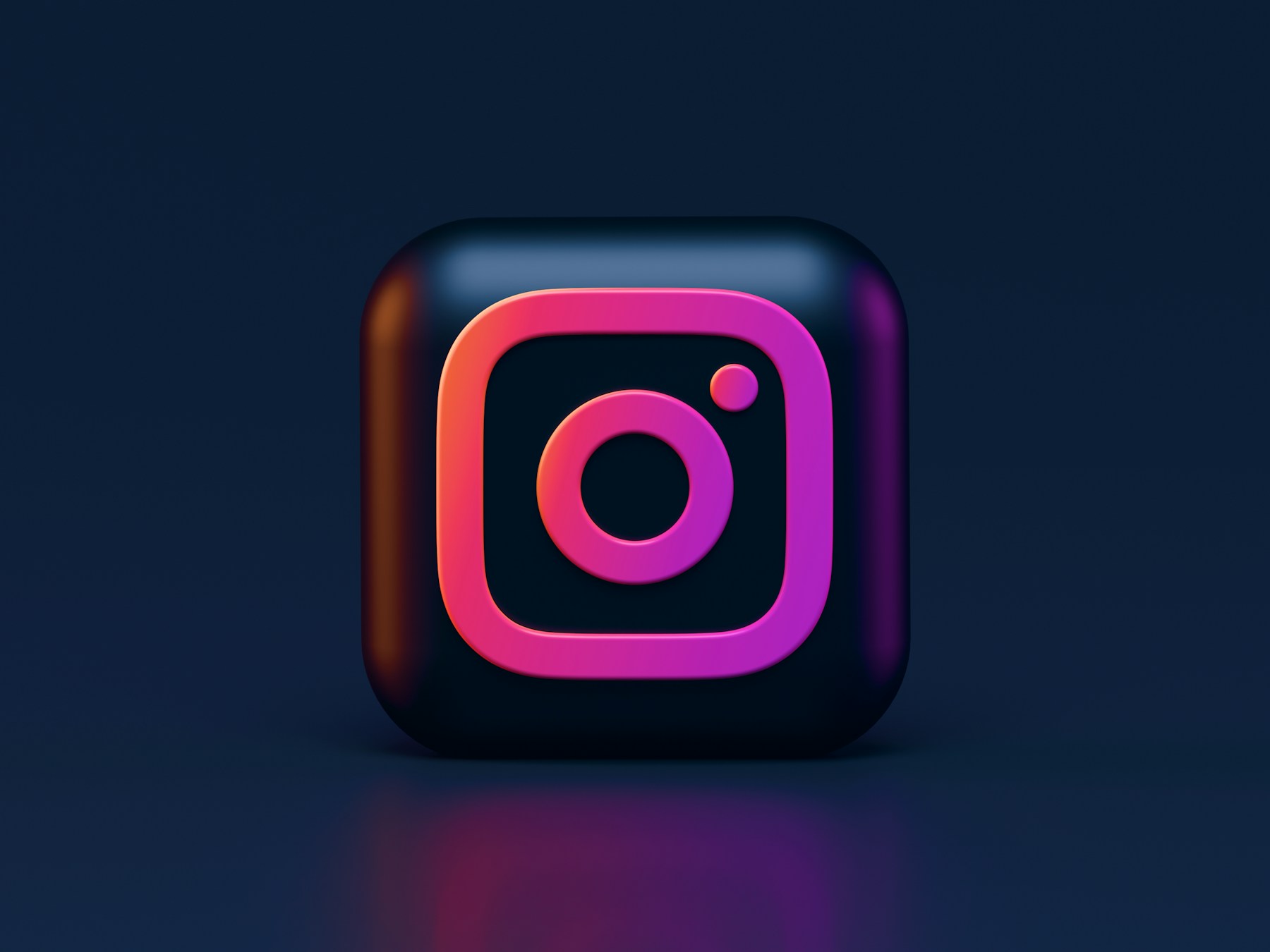 blue and red square Instagram logo